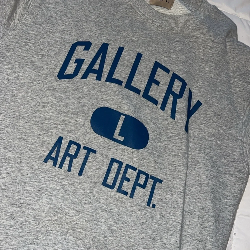 Gallery Dept. L Crewneck Sweatshirt Size Small
